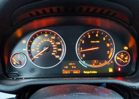 2015 BMW X3 xDrive28I z USA, uszkodzony, nr VIN 5UXWX9C5XF0D56192